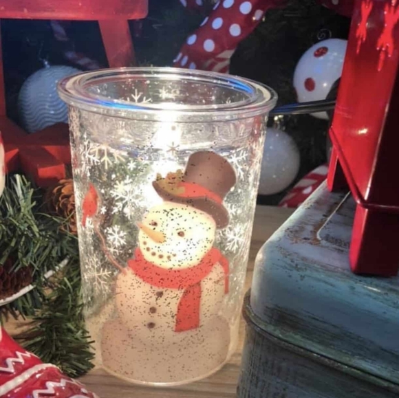 Frosted Snowman Scentsy warmer NIB - Picture 1 of 2